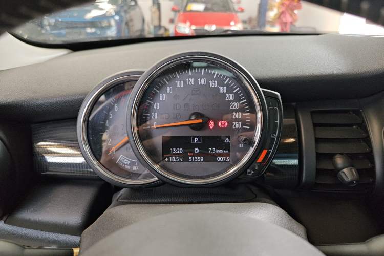 Used MINI 2019 1.5T COOPER Artist