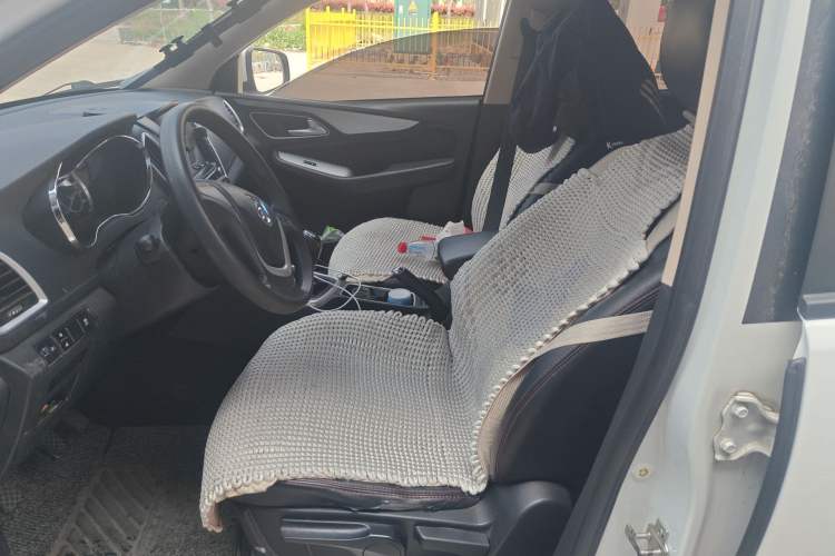 Used Baojun 560 2016 1.5T Manual Comfort Edition Left Front Seat