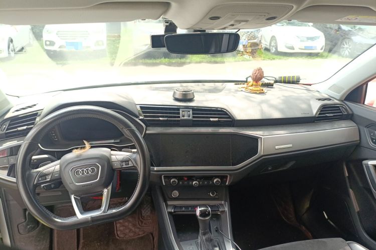 Used Audi Q3 2020 35 TFSI Fashion Dynamic Model
