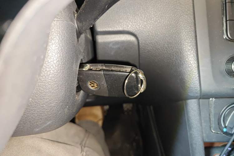 Used Volkswagen Polo 2016 1.6L Automatic Comfort Model
