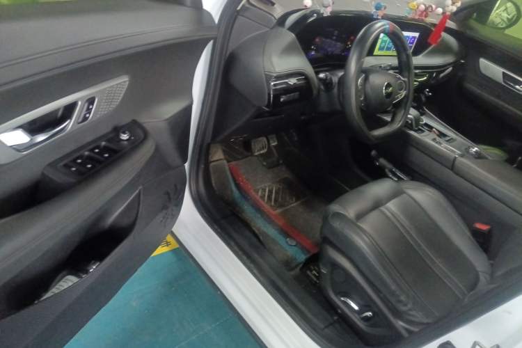 Used Dongfeng Aeolus Huge 2024 Mach Power 1.5T Luxury Model