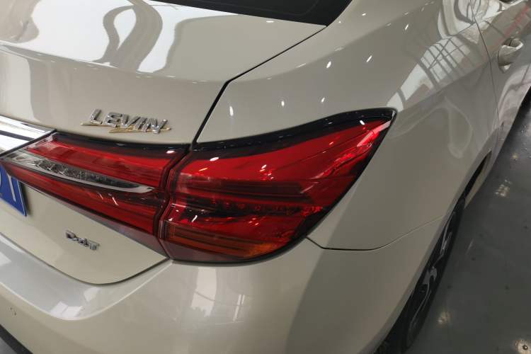 Used Toyota Levin 2017 Revised 185T CVT Elite Edition China V Standard Exterior 3