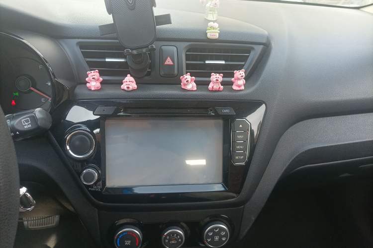 Used Kia K2 2015 Hatchback 1.4L AT GLS Cool Edition
