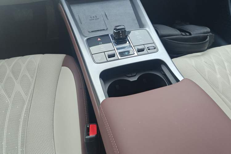 Used BYD Seal 07 DM-i 2025 Intelligent Driving Version DM-i 1.5T 125 km Range Flagship Edition