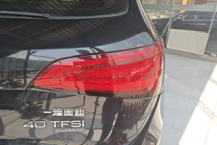 Used Audi Q5 2015 40 TFSI Trendy Edition Right Rear Taillight