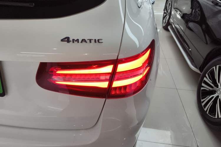 Used Mercedes-Benz GLC 2017 GLC 260 4MATIC Dynamic Edition