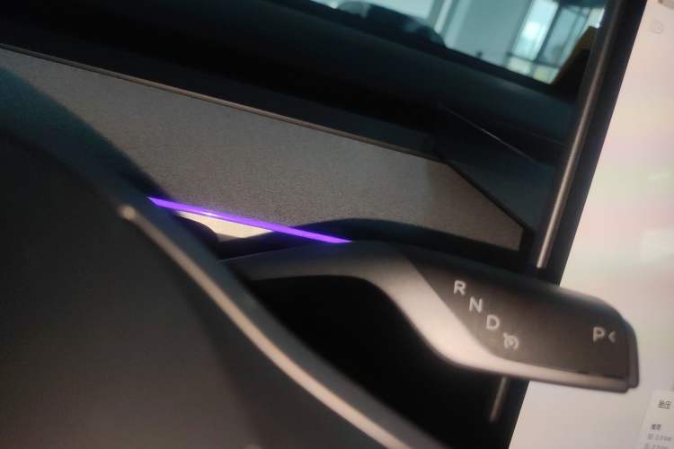 Used Tesla Model Y 2024 Rear-Wheel-Drive Version
