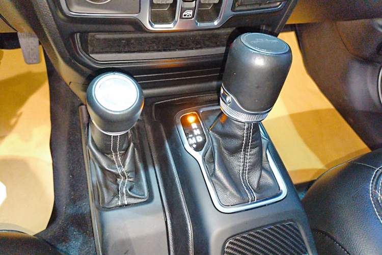 Used Jeep Gladiator 2022 3.6L Pioneer Edition