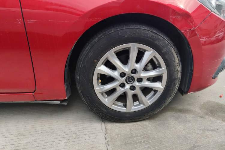 Used Mazda Mazda 3 Axela 2016 Sedan 1.5L Automatic Luxury Model