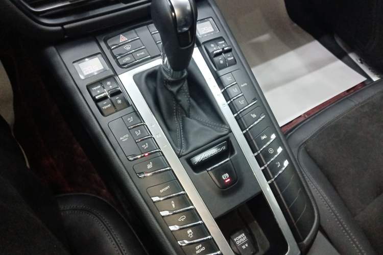 Used Porsche Macan 2021 Macan S 3.0T
