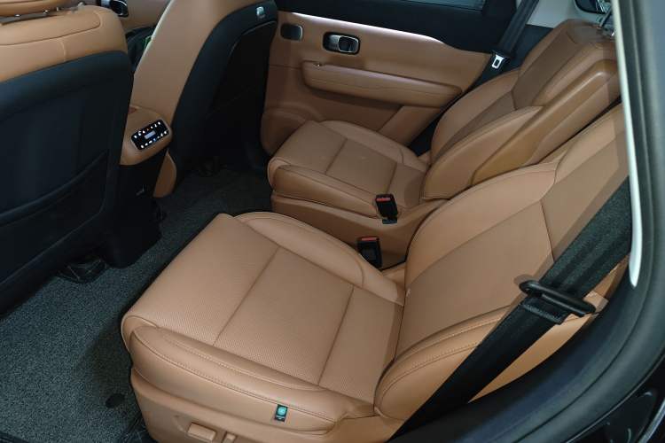 Used Leapmotor C16 2024 Pure Electric 520 Deluxe Edition Left Rear Seat