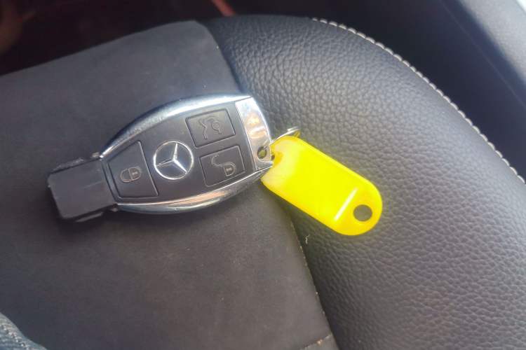 Used Mercedes-Benz GLK-Class 2015 GLK 260 4MATIC Fashion Edition Ultimate Version Vehicle Key