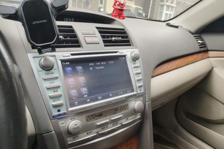 Used Toyota Camry 2010 240G Luxury Edition Audio And AC Panel