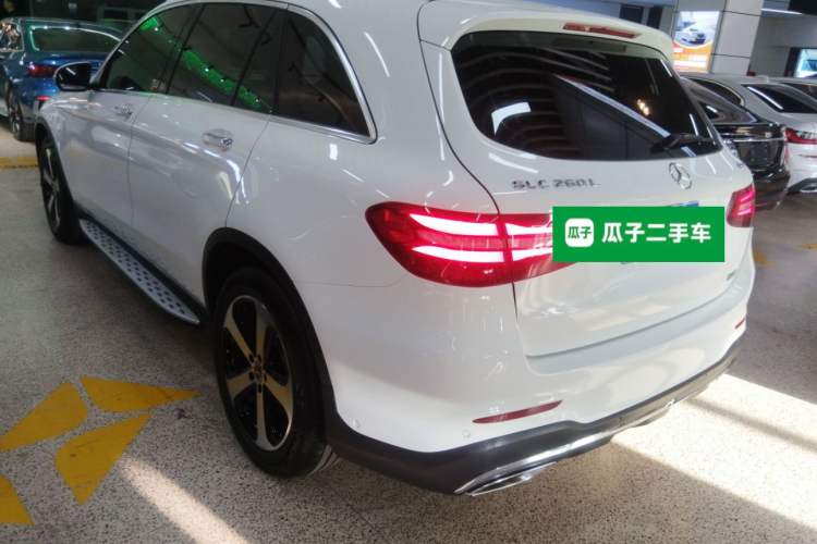 Used Mercedes-Benz GLC 2019 Facelift GLC 260 L 4MATIC Luxury Model Exterior 2