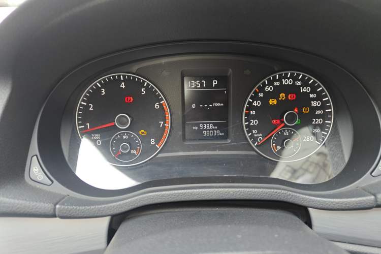 Used Volkswagen Passat 2014 1.8TSI DSG Luxury Edition
