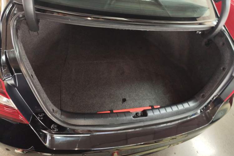 Used Honda Accord 2016 2.0L Comfort Edition Trunk