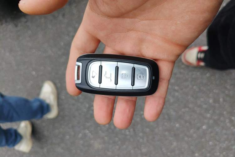 Used NETA V 2021 Standard Range Entertainment Edition Vehicle Key