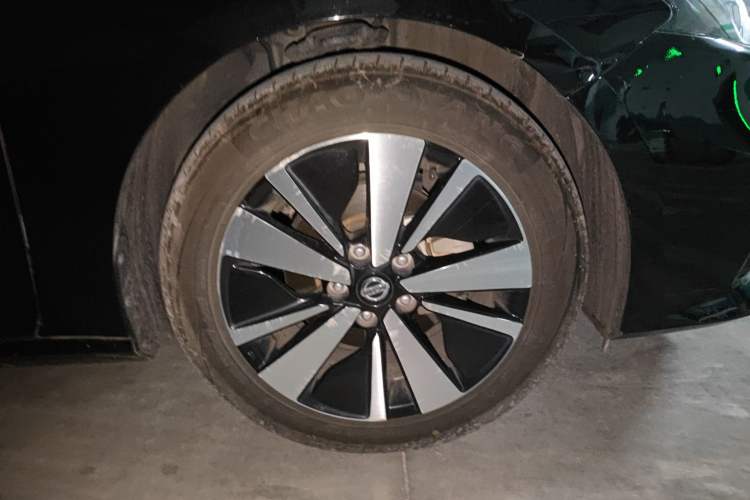 Used Nissan Teana 2020 Revised Version 2.0L XL Comfort Edition Right Front Wheel Hub