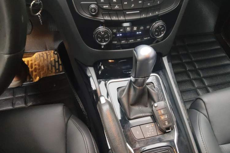 Used Peugeot 508 2012 2.0L Automatic Smart Enjoyment Version
