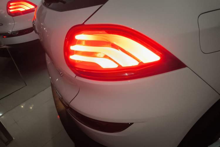 Used Qoros 5 2018 Revised Version 1.6T Automatic Leading Edition