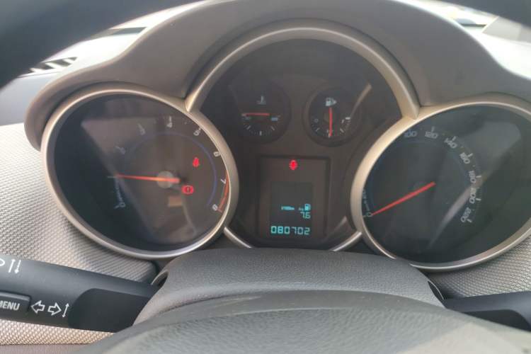 Used Chevrolet Cruze 2013 1.6L SE MT Instrument Cluster