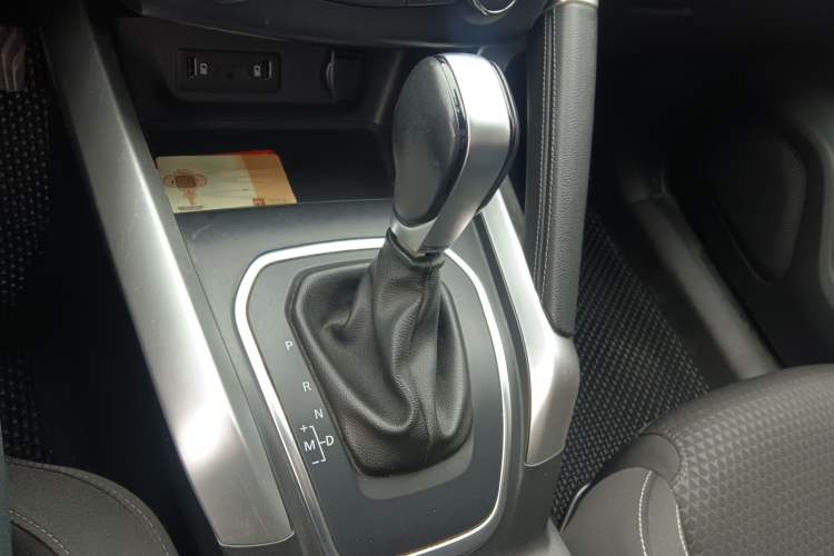 Used Renault Kadjar 2019 SCe200 Automatic 2WD Zhiyue Edition Anniversary Model China VI Standard Gear Lever