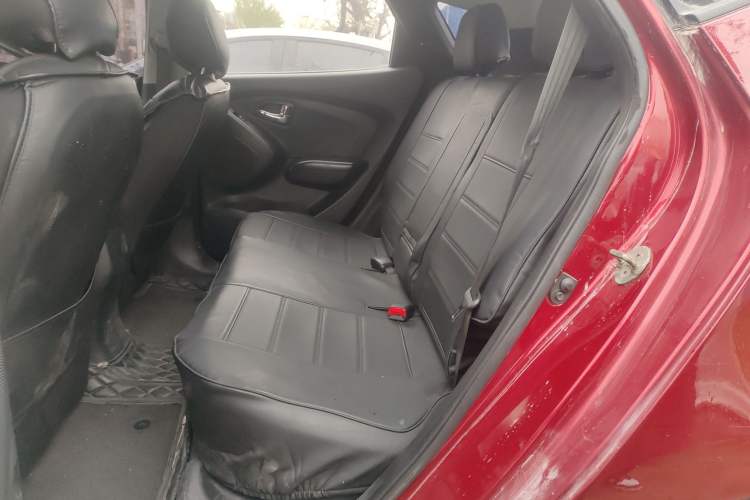 Used Hyundai ix35 2010 2.0L Automatic Two-Wheel Drive Elite Edition GLS
