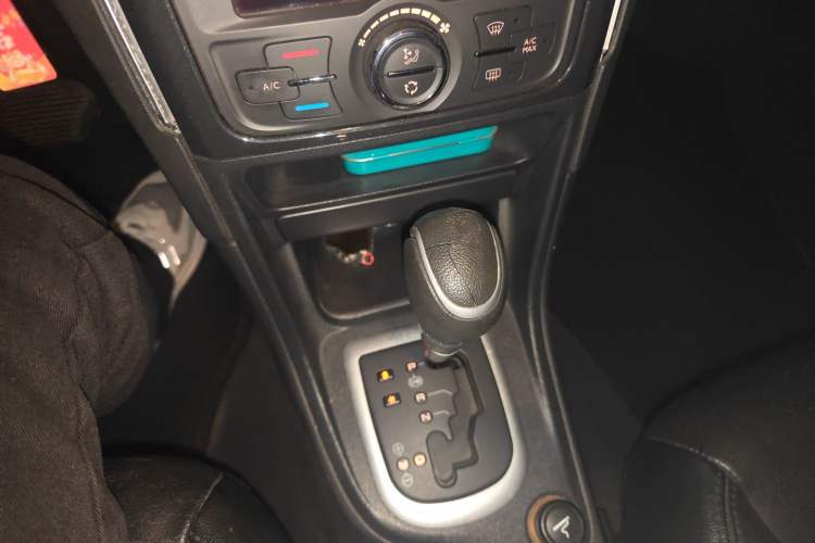 Used Peugeot 308 2012 1.6L Automatic Fashion Edition Gear Lever