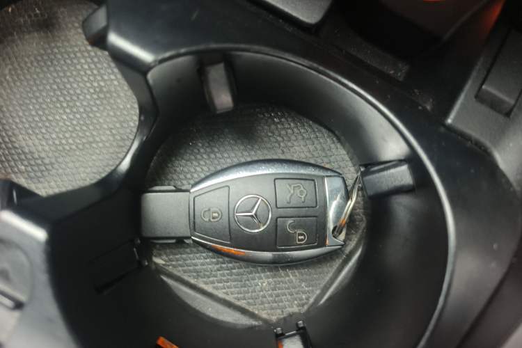 Used Mercedes-Benz C-Class 2017 Restyled C 200 Sport Edition Vehicle Key