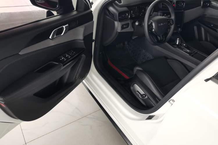 Used Lynk & Co 03 2021 1.5TD DCT JingPlus
