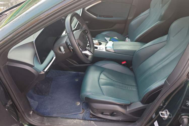 Used MG 7 2023 2.0T Automatic Hunter Luxury Edition Left Front Seat