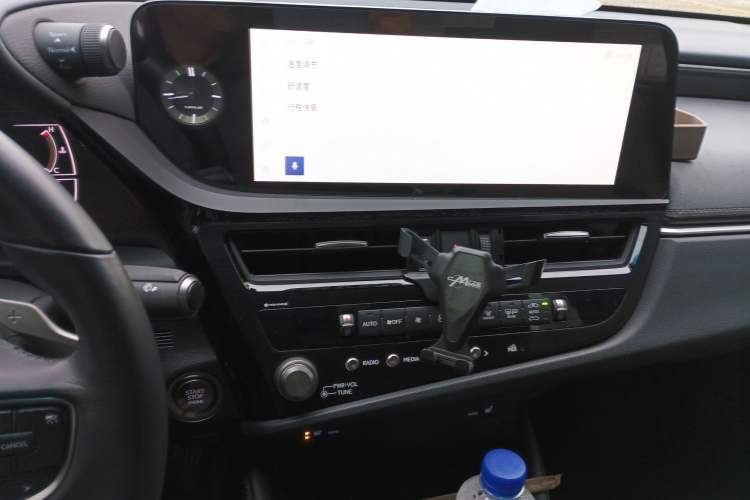 Used Lexus ES 2022 200 Excellence Edition Audio And AC Panel