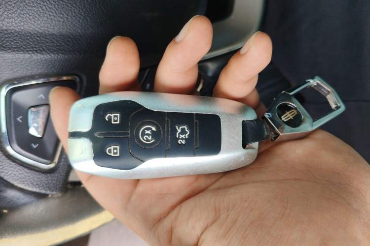 Used Lincoln MKC 2016 2.0T Two-Wheel Drive Luxury Edition