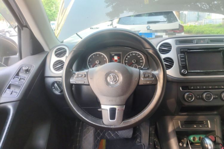 Used Volkswagen Tiguan 2015 2.0 TSI Automatic All-Wheel Drive Flagship Edition
