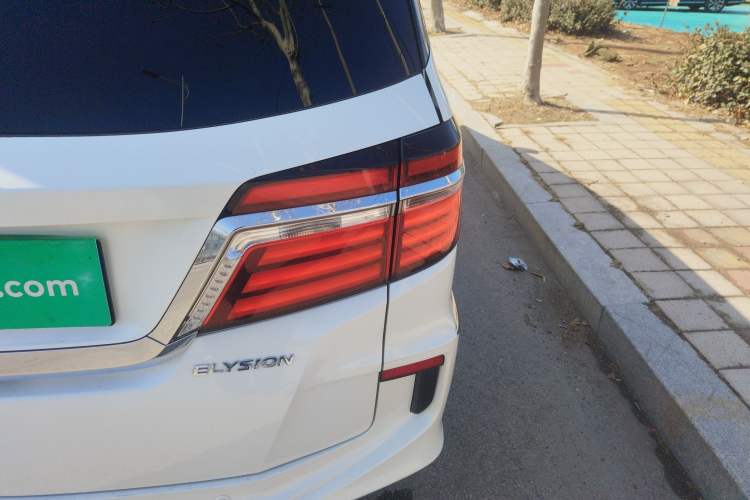 Used Honda Elysion 2016 2.4L Supreme Edition