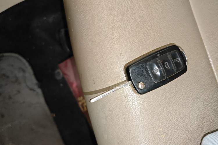 Used Volkswagen Golf 2011 1.4 TSI Manual Comfort Edition Vehicle Key