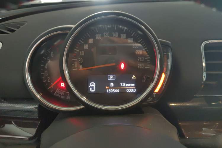 Used MINI Clubman 2016 Revised Version 1.5T COOPER Connoisseur Edition
