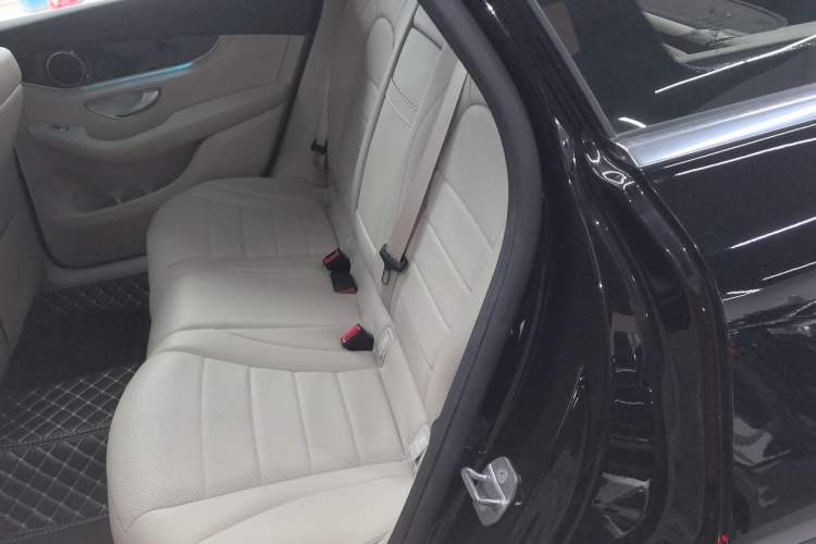 Used Mercedes-Benz GLC 2019 GLC 260 L 4MATIC Luxury Model Left Rear Seat