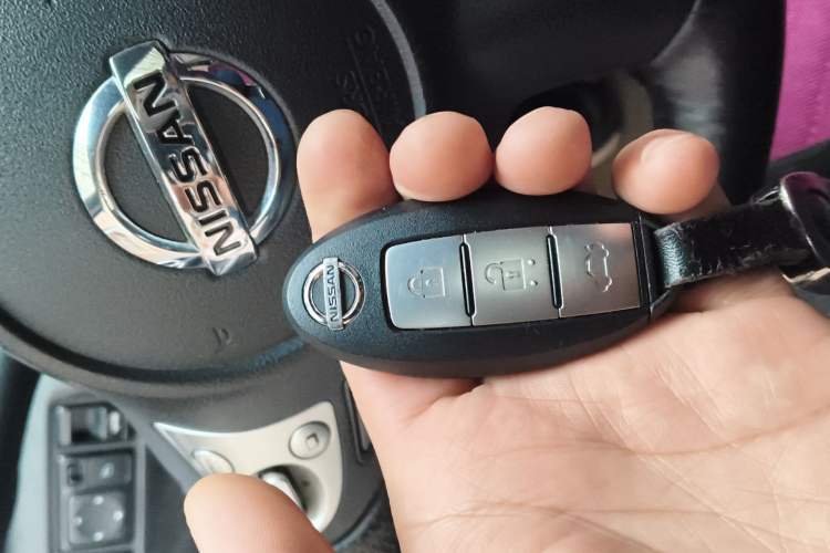 Used Nissan Sylphy 2019 1.6XV CVT Smart Connect Luxury Edition China VI Standard Vehicle Key