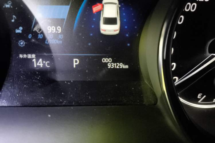 Used Toyota Camry 2019 Revised Version Dual-Engine 2.5 HG Luxury Edition Odometer Close Up