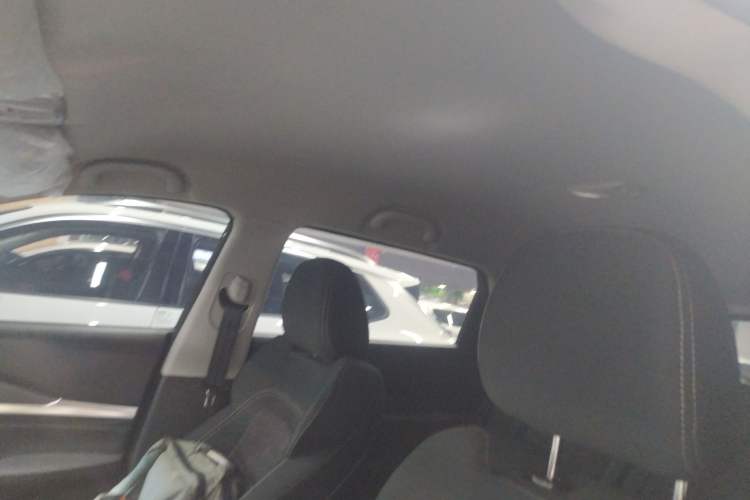 Used JETOUR X70 2020 1.5T DCT Comfort Edition 7-Seater