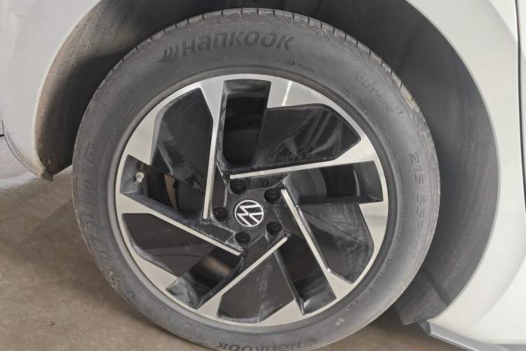 Used Volkswagen ID.3 2025 Smart Version Pure & Intelligent Enjoyment Edition Right Rear Wheel Hub