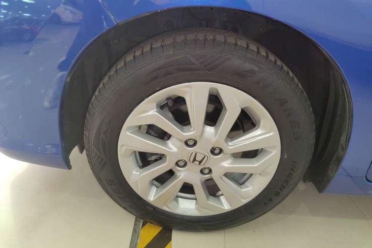 Used Honda Fit 2018 1.5L CVT Comfort Sunroof Version Left Front Wheel Hub