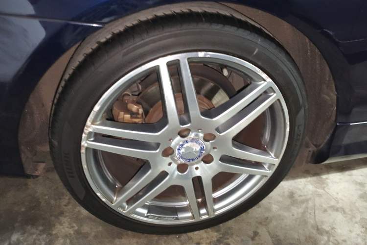 Used Mercedes-Benz E-Class 2016 E 200 Coupe Dynamic Edition Right Rear Wheel Hub