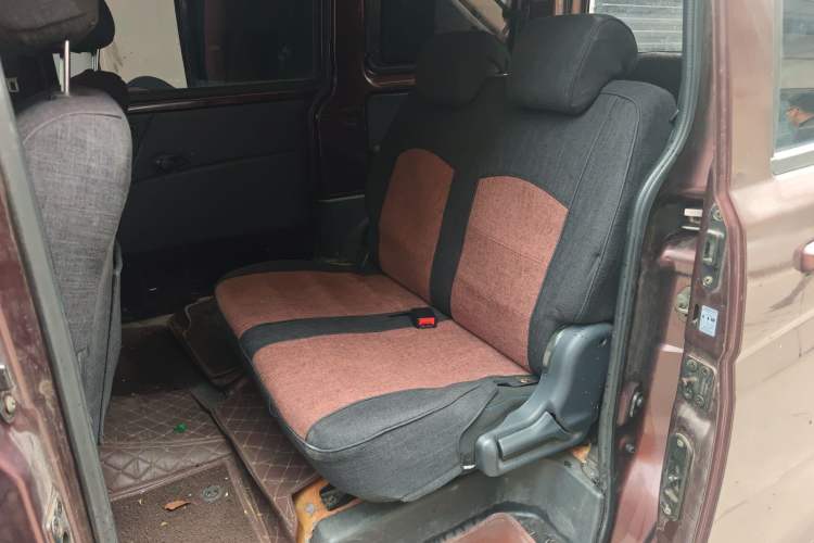 Used CHANGAN KAICHENG Ounuo S 2014 1.5L Base Version Left Rear Seat