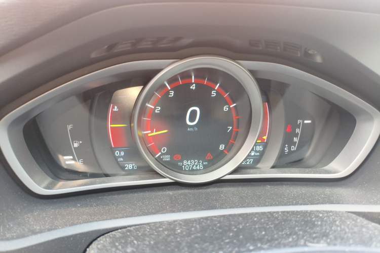 Used Volvo V40 2016 T3 Zhiyi Edition