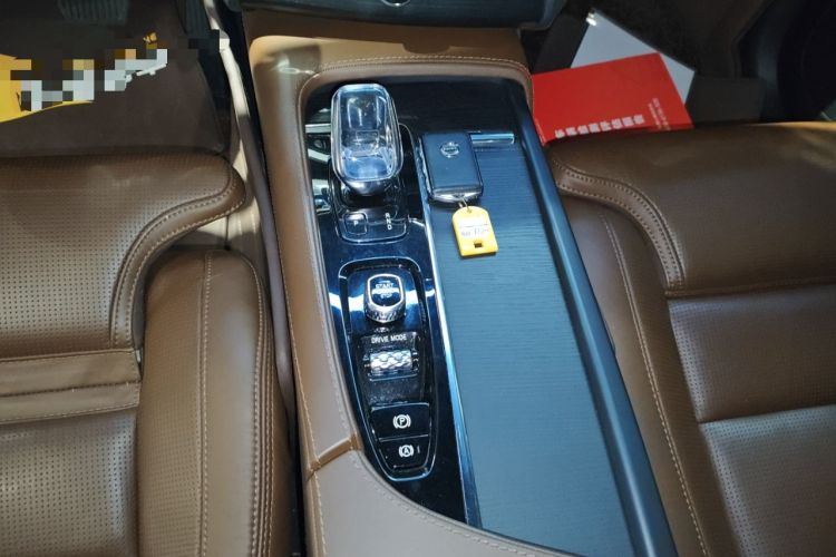 Used Volvo XC90 2021 B6 Luxury Smart Edition 7-Seater Gear Lever