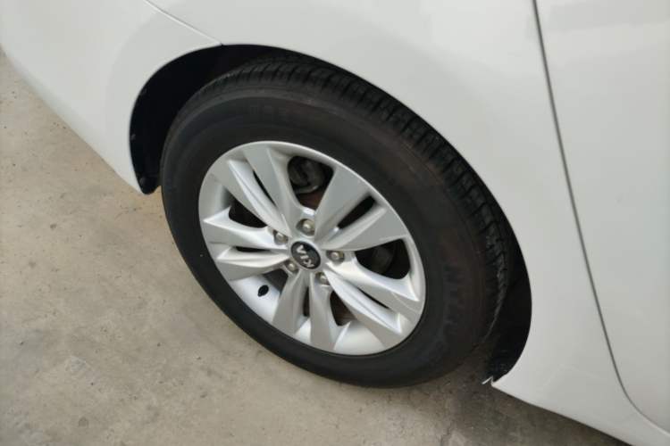 Used Kia K4 2014 1.8L Manual GL