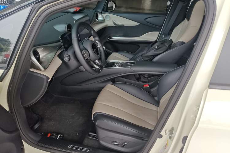 Used BYD Dolphin 2023 420 km Fashion Edition
