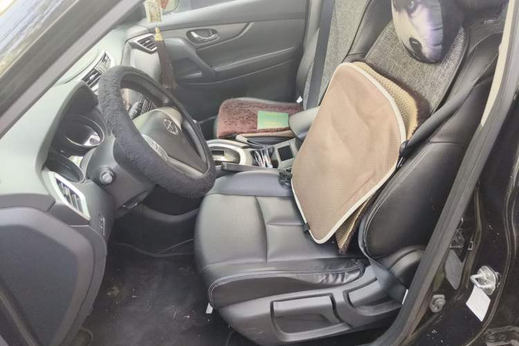 Used Nissan X-Trail 2015 2.0L CVT Comfort MAX Edition 2WD Left Front Seat